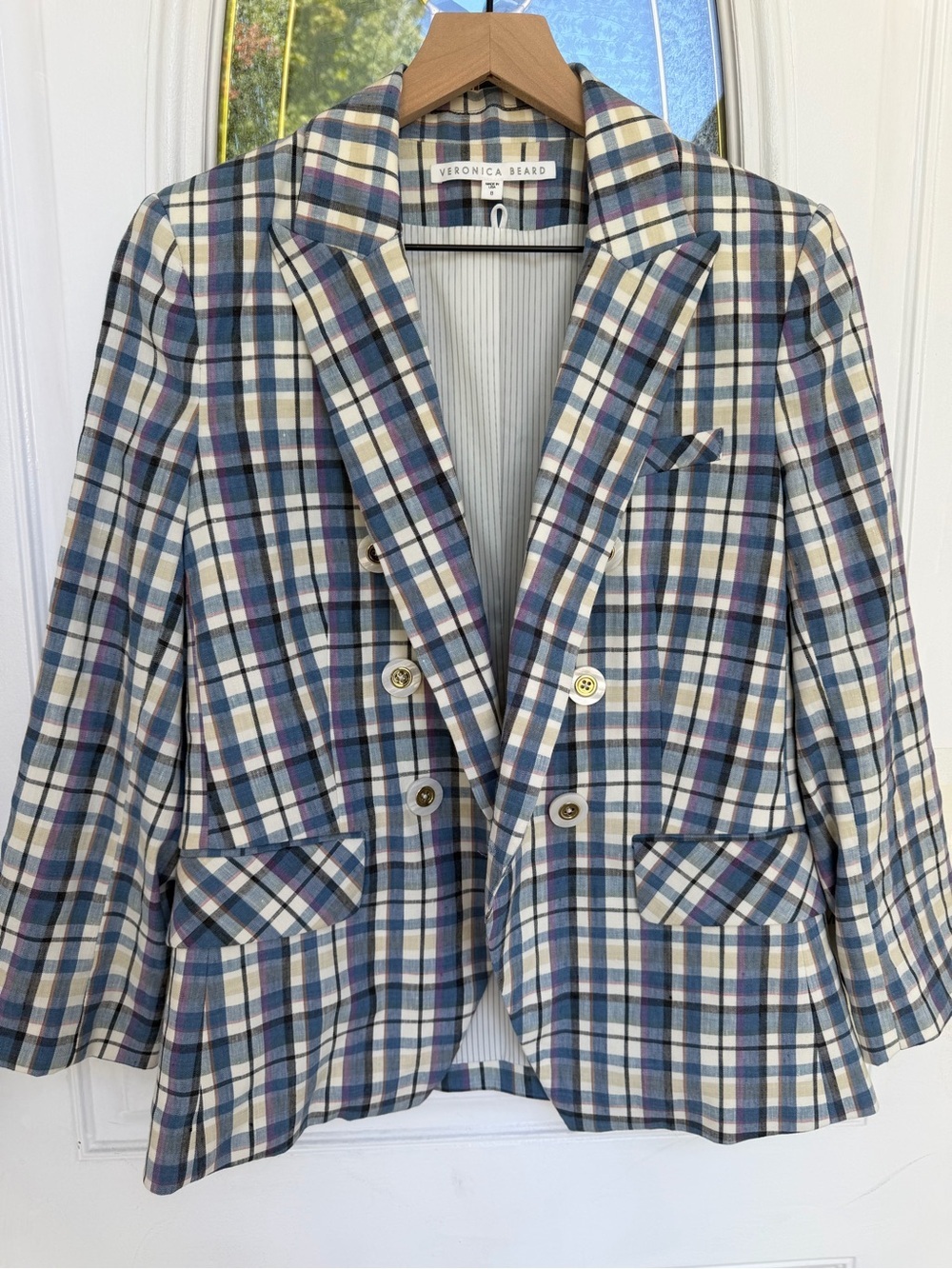 Authentic EUC Veronica Beard Blue and Cream Plaid Double-Breasted Blazer Size 8